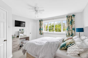 Photo 16- click for photo gallery